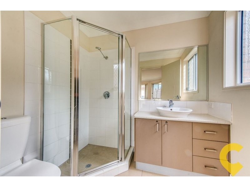 6 Raleigh Place, Redbank Plains QLD 4301