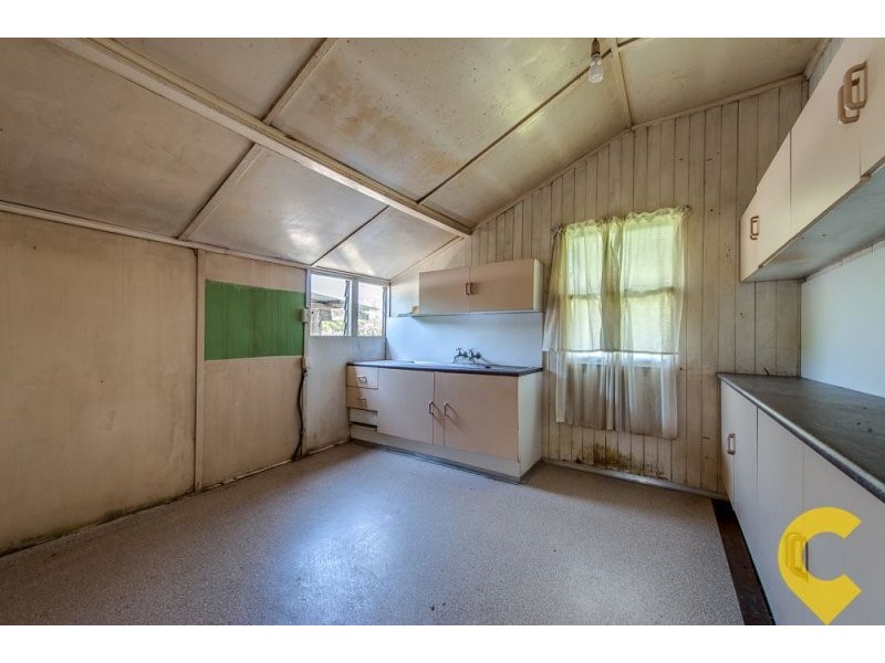 14 John Street, Redbank QLD 4301