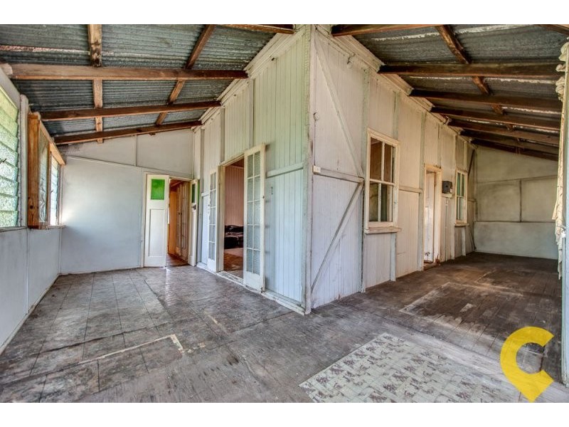 14 John Street, Redbank QLD 4301