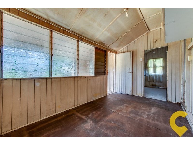 14 John Street, Redbank QLD 4301