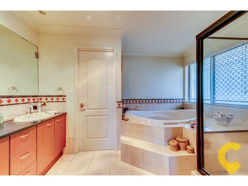 92 Streisand Drive, Mcdowall QLD 4053