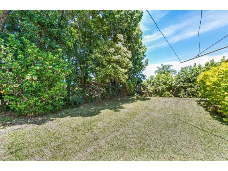 95 Mawson Street, Stafford Heights QLD 4053