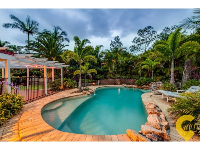 5 Milford Court, Eatons Hill QLD 4037