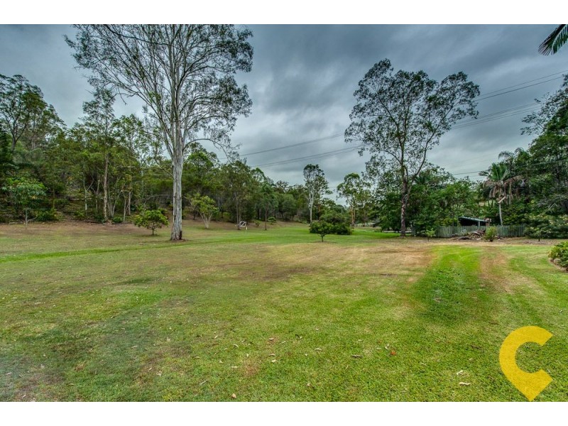 5 Milford Court, Eatons Hill QLD 4037
