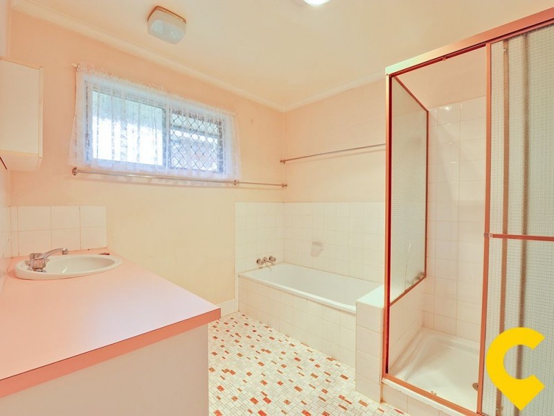4 Jardine Drive, Springwood QLD 4127