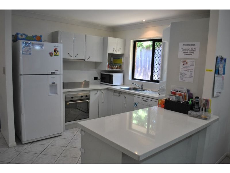 10 Samford Place, Forest Lake QLD 4078