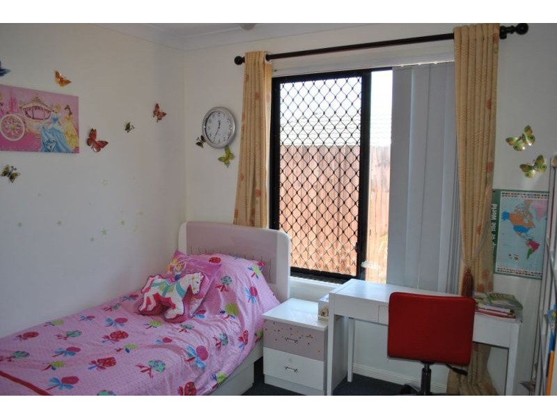 10 Samford Place, Forest Lake QLD 4078