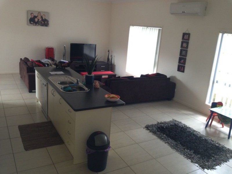 24 Carnarvon Avenue, Springfield Lakes QLD 4300