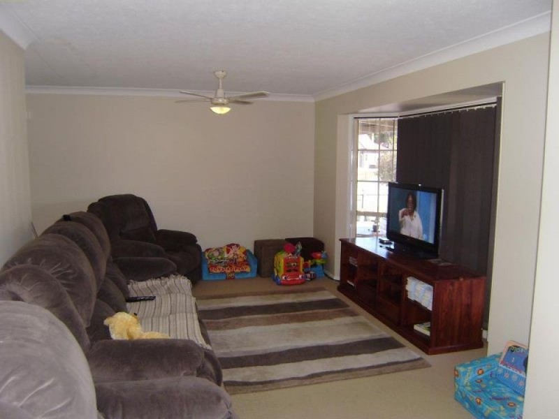2 Maple Avenue, Camira QLD 4300