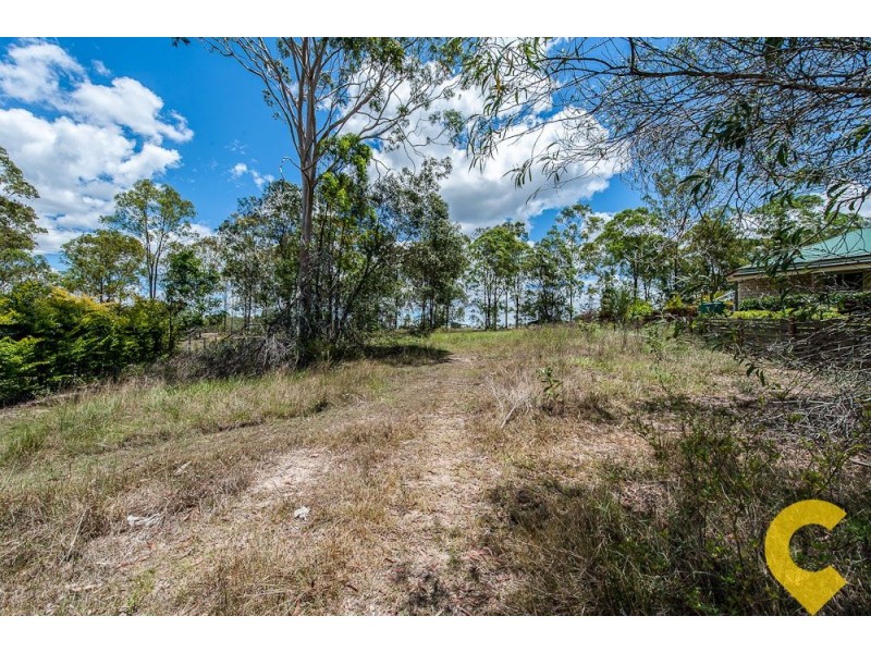 1 Quartz Close, Greenbank QLD 4124