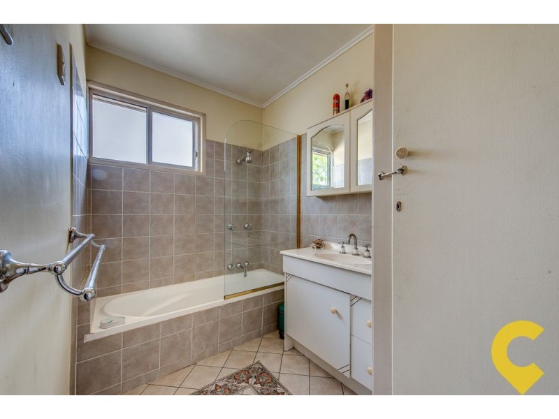 230 Cascade Street, Raceview QLD 4305