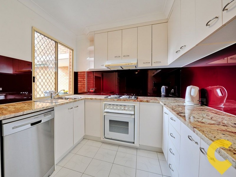 2/94 Cavendish Road, Coorparoo QLD 4151