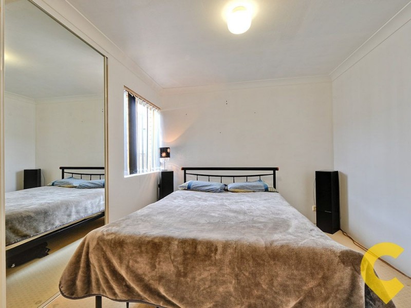 2/94 Cavendish Road, Coorparoo QLD 4151