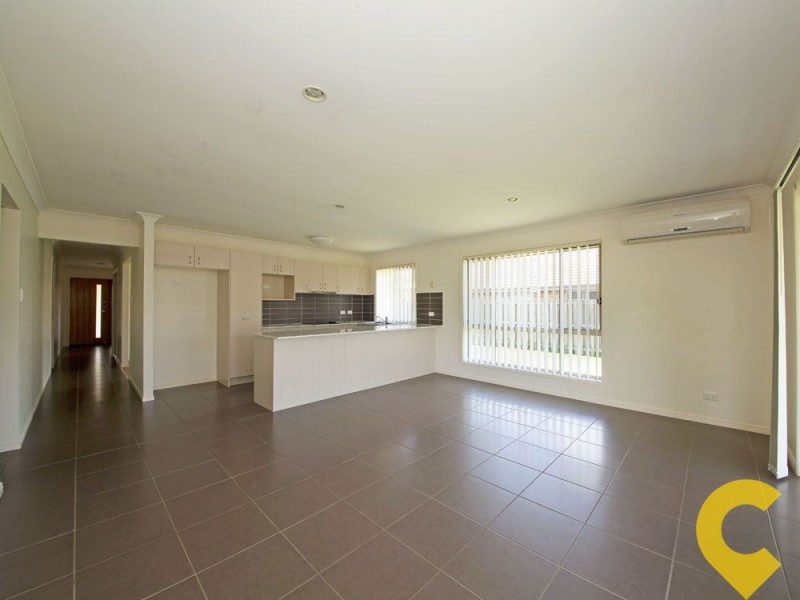 10 Dear Place, Bellmere QLD 4510