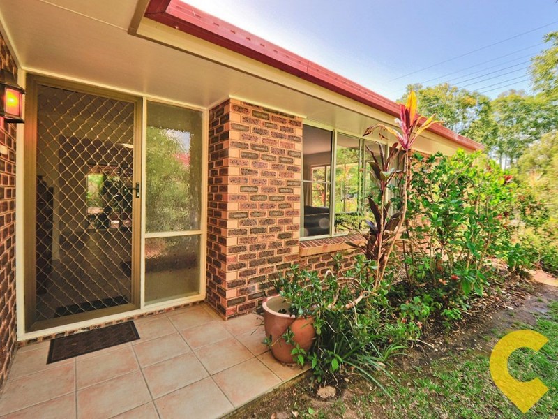 12 Eyre Ave, Petrie QLD 4502