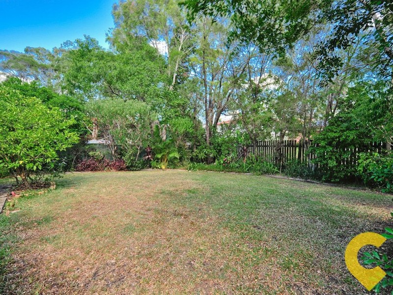 12 Eyre Ave, Petrie QLD 4502