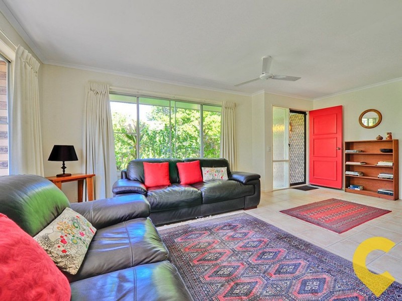 12 Eyre Ave, Petrie QLD 4502