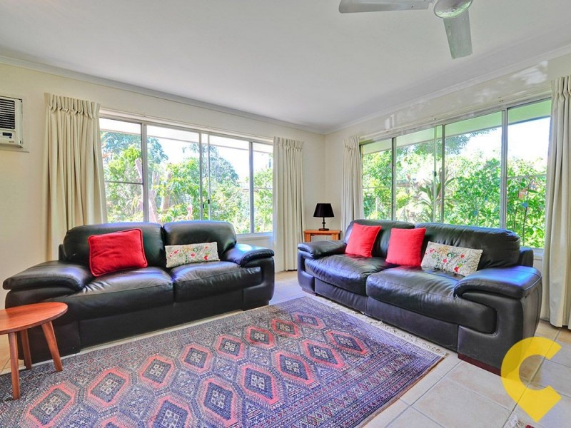 12 Eyre Ave, Petrie QLD 4502