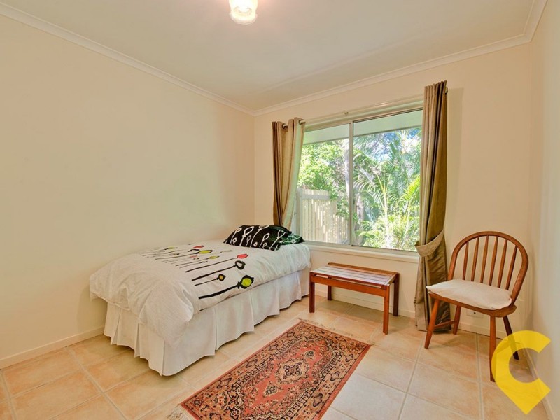 12 Eyre Ave, Petrie QLD 4502