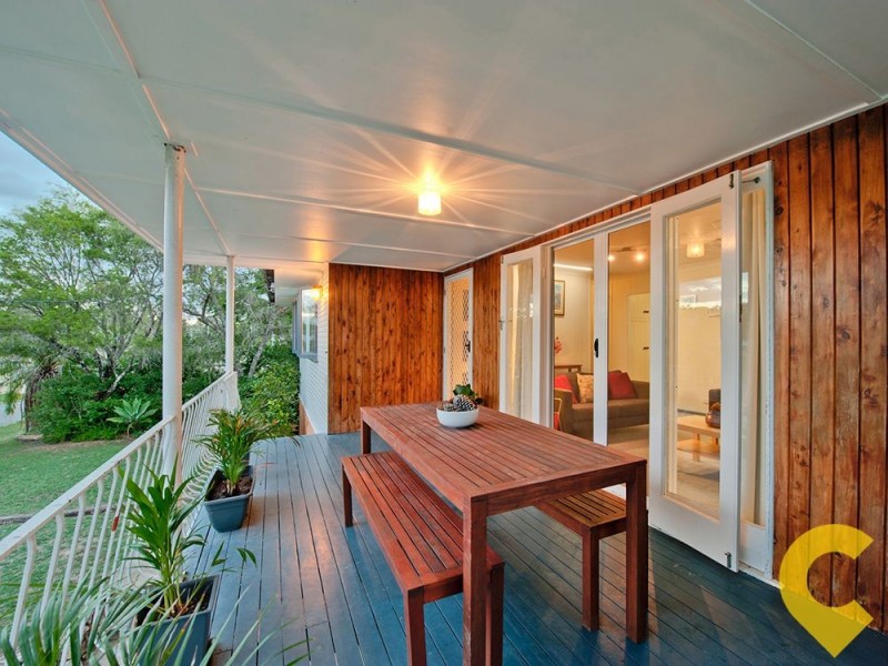 8 Dooloo Crescent, Ferny Hills QLD 4055