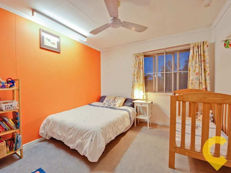 8 Dooloo Crescent, Ferny Hills QLD 4055