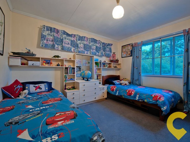 8 Dooloo Crescent, Ferny Hills QLD 4055