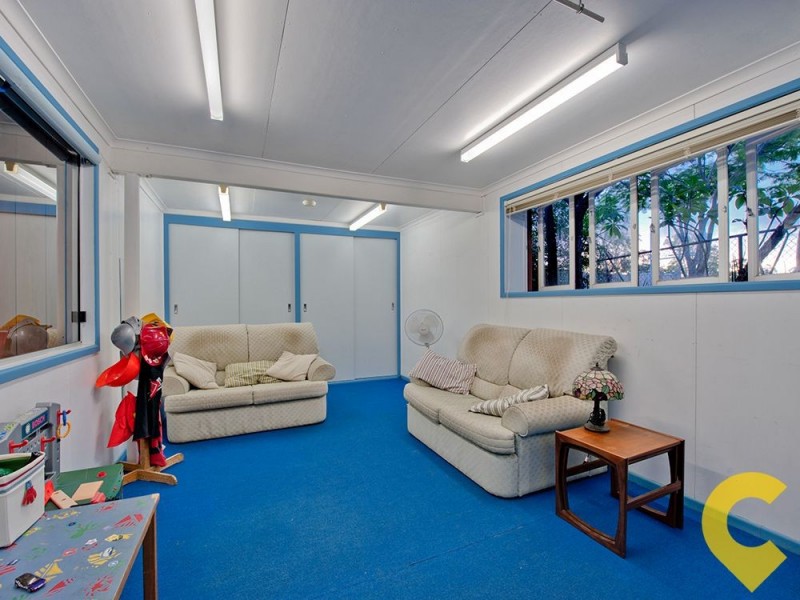 8 Dooloo Crescent, Ferny Hills QLD 4055