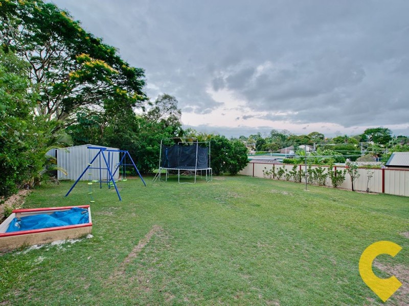 8 Dooloo Crescent, Ferny Hills QLD 4055