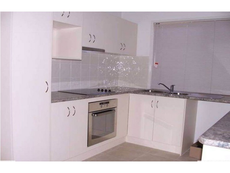 6 Cove Place, Springfield Lakes QLD 4300