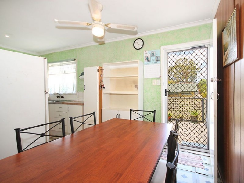 7 Blaxland Street, Woodridge QLD 4114