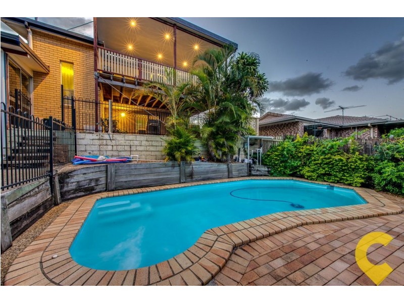 7 Olympus Court, Eatons Hill QLD 4037
