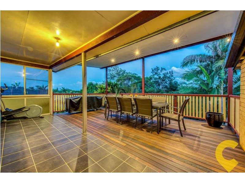 7 Olympus Court, Eatons Hill QLD 4037