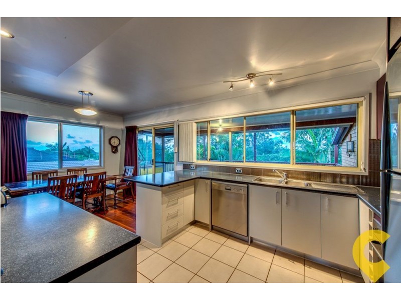 7 Olympus Court, Eatons Hill QLD 4037