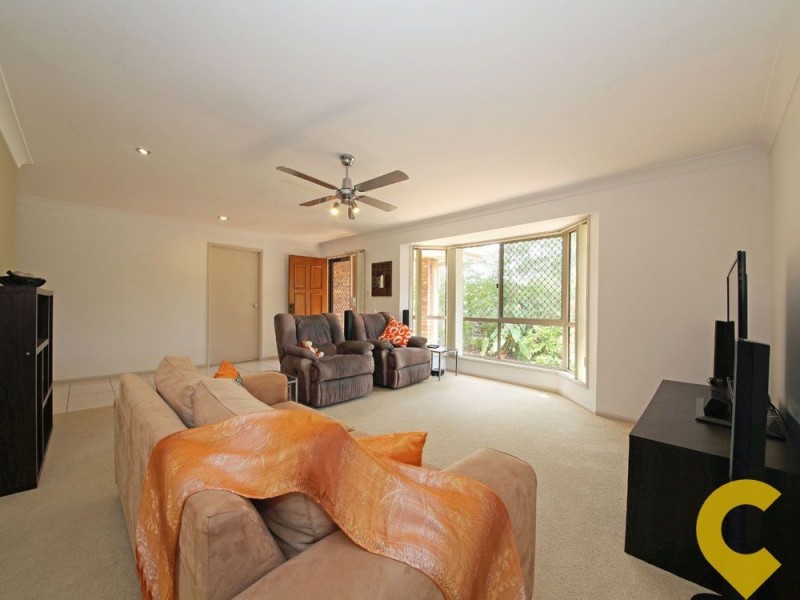 167 Meadowlands, Carindale QLD 4152