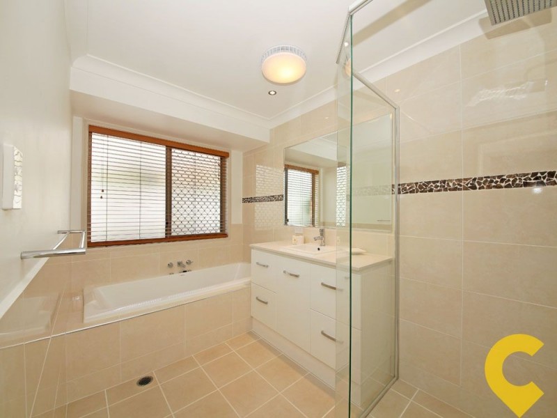 167 Meadowlands, Carindale QLD 4152