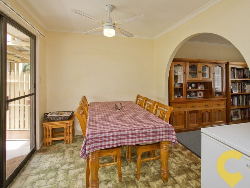4 Kelunji Court, Beachmere QLD 4510