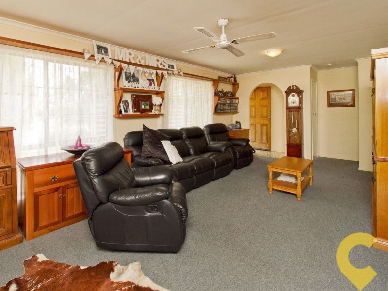 4 Kelunji Court, Beachmere QLD 4510