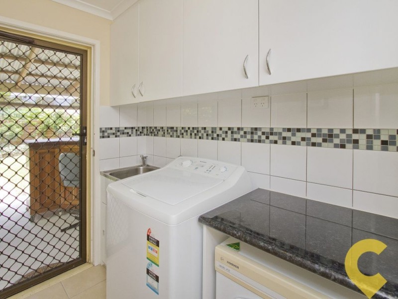 4 Kelunji Court, Beachmere QLD 4510