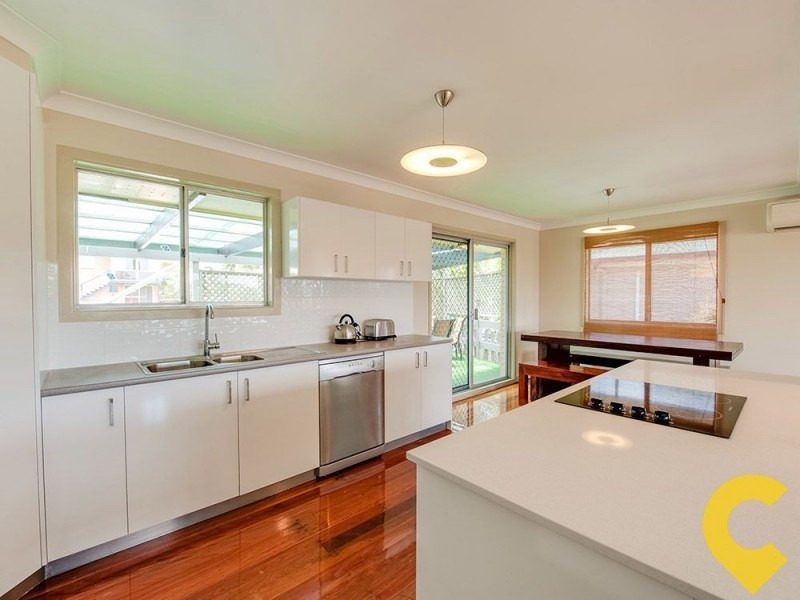 21 Samantha Street, Wynnum West QLD 4178