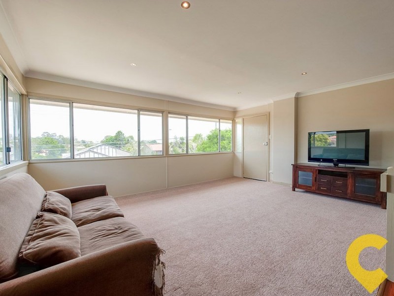 21 Samantha Street, Wynnum West QLD 4178