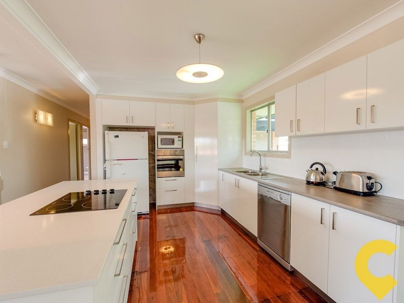 21 Samantha Street, Wynnum West QLD 4178