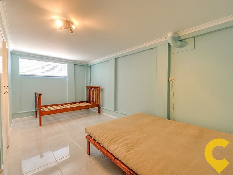 21 Samantha Street, Wynnum West QLD 4178