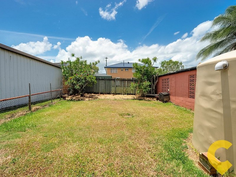 21 Samantha Street, Wynnum West QLD 4178