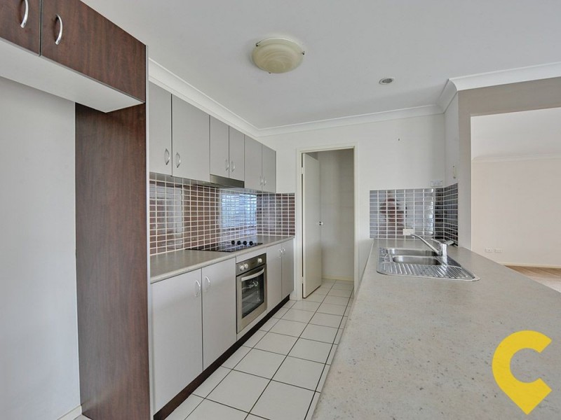 10 Lamberth Road, Regents Park QLD 4118