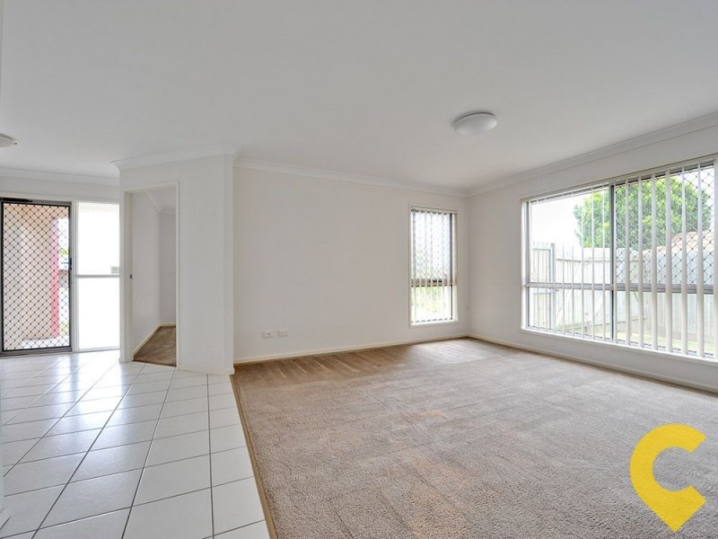 10 Lamberth Road, Regents Park QLD 4118