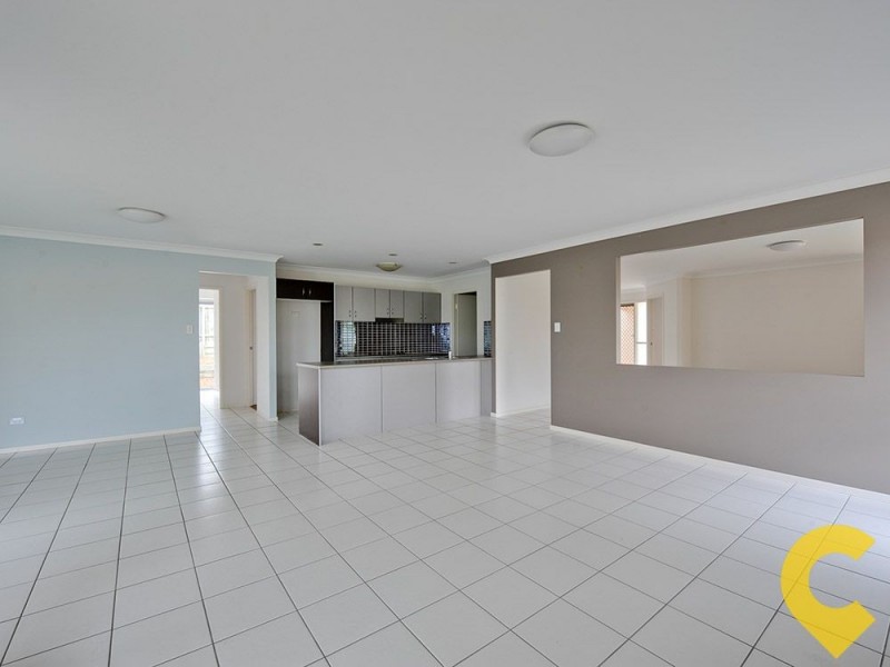 10 Lamberth Road, Regents Park QLD 4118