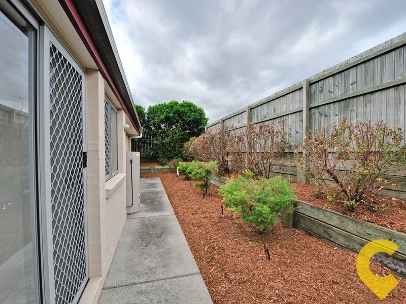 10 Lamberth Road, Regents Park QLD 4118