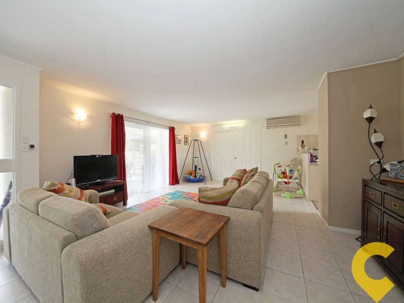 4 Tombondan Crescent, Ferny Hills QLD 4055