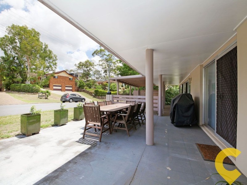 4 Tombondan Crescent, Ferny Hills QLD 4055