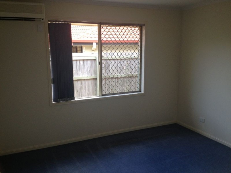 37 The Parkway, Stretton QLD 4116